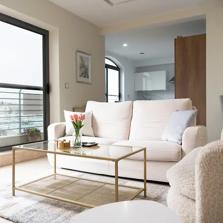 Golden Harbour - 2 Bedrooms, 2 Bathrooms Appartamento