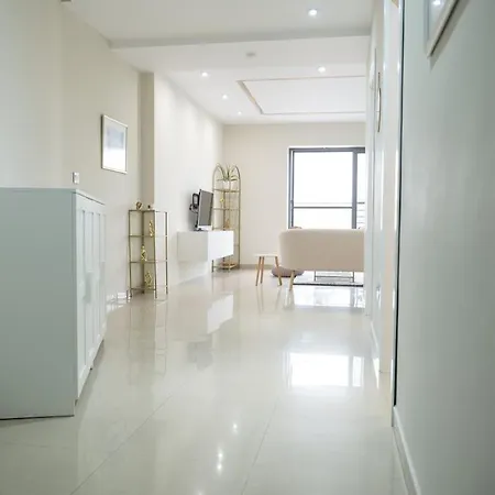 Golden Harbour - 2 Bedrooms, 2 Bathrooms