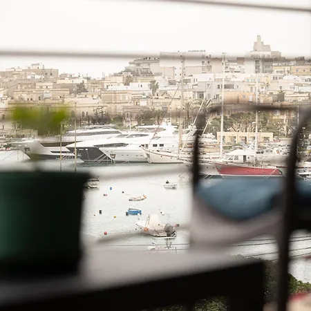 Golden Harbour - 2 Bedrooms, 2 Bathrooms Appartamento