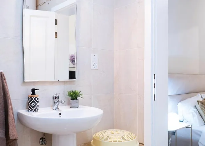 Διαμέρισμα Golden Harbour - 2 Bedrooms, 2 Bathrooms *