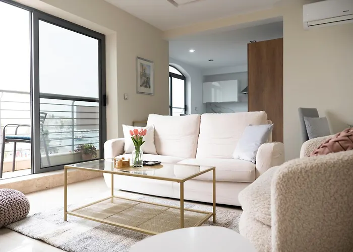 Golden Harbour - 2 Bedrooms, 2 Bathrooms Διαμέρισμα