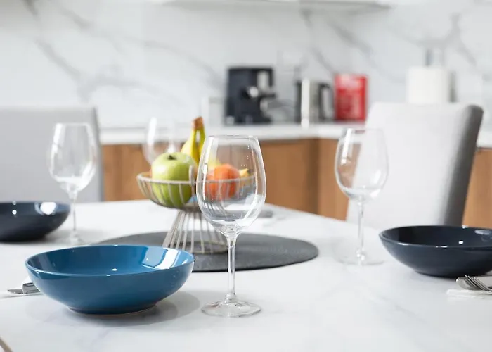 Golden Harbour - 2 Bedrooms, 2 Bathrooms