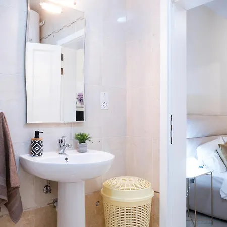Апартаменты Golden Harbour - 2 Bedrooms, 2 Bathrooms *