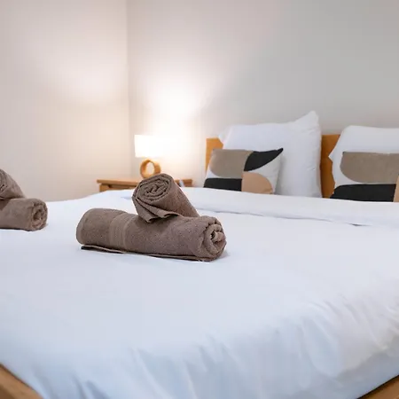 Golden Harbour - 2 Bedrooms, 2 Bathrooms Apartament *