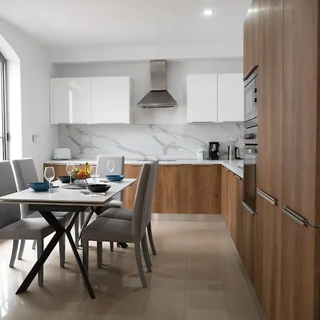 Golden Harbour - 2 Bedrooms, 2 Bathrooms Apartament Gzira