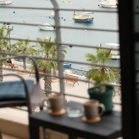 Golden Harbour - 2 Bedrooms, 2 Bathrooms Апартаменты