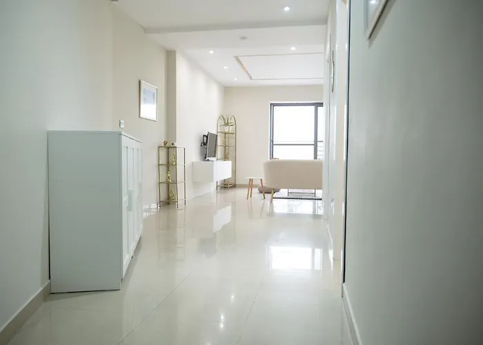 Golden Harbour - 2 Bedrooms, 2 Bathrooms