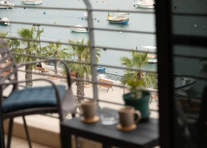 Golden Harbour - 2 Bedrooms, 2 Bathrooms Apartman